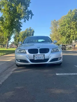 2011 BMW 3 Series 328i Sedan 4D