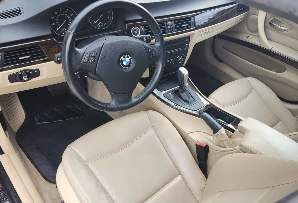 2011 BMW E90 3 Series Sedan - Image 7 of 9