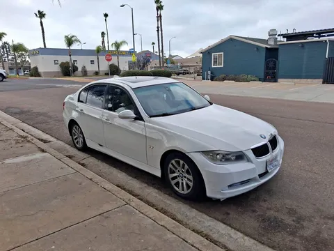2011 BMW 3 Series 328i Sedan 4D