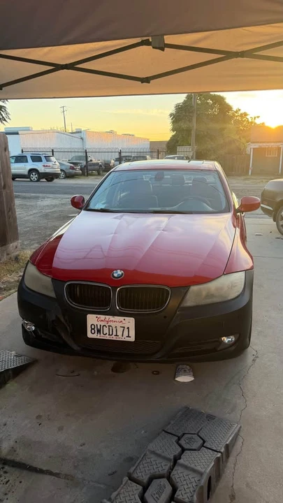 2011 BMW E90 3 Series Sedan - Image 8 of 8