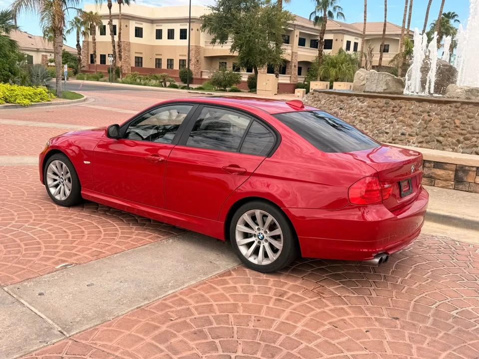 2011 BMW E90 3 Series Sedan - Image 5 of 20