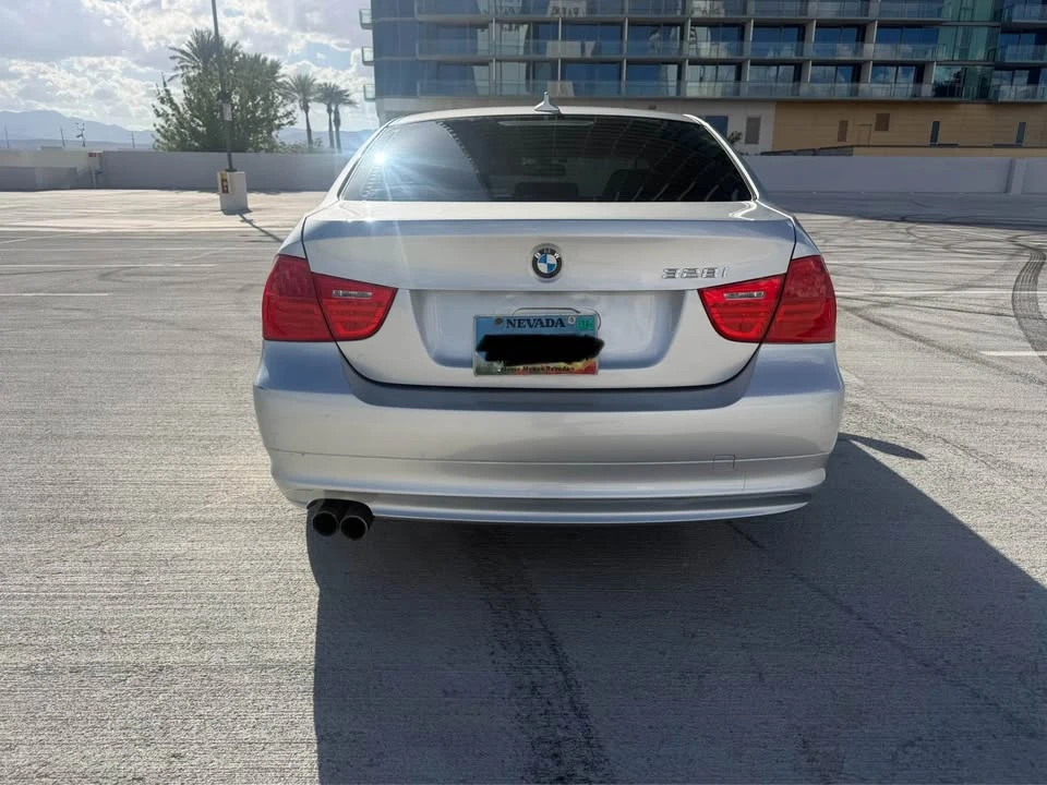 2011 BMW E90 3 Series Sedan - Image 7 of 14