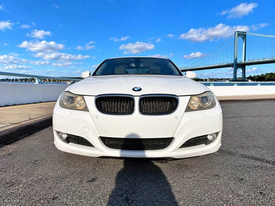 2011 BMW E90 3 Series Sedan - Image 8 of 20