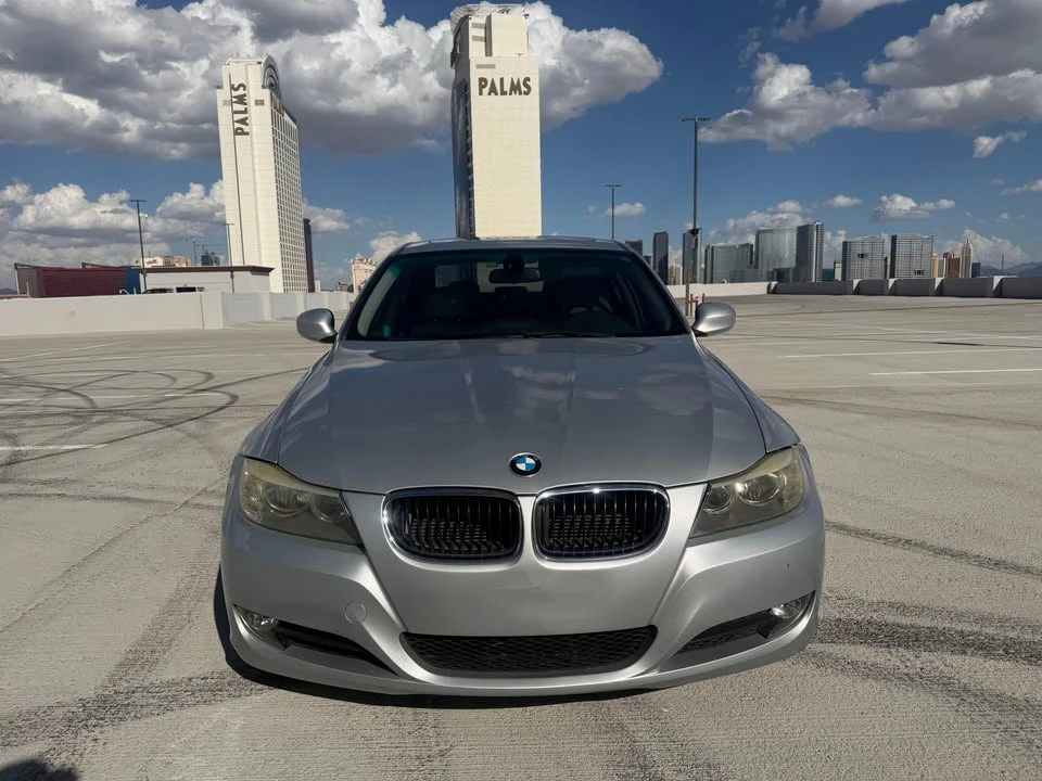 2011 BMW E90 3 Series Sedan - Image 5 of 14