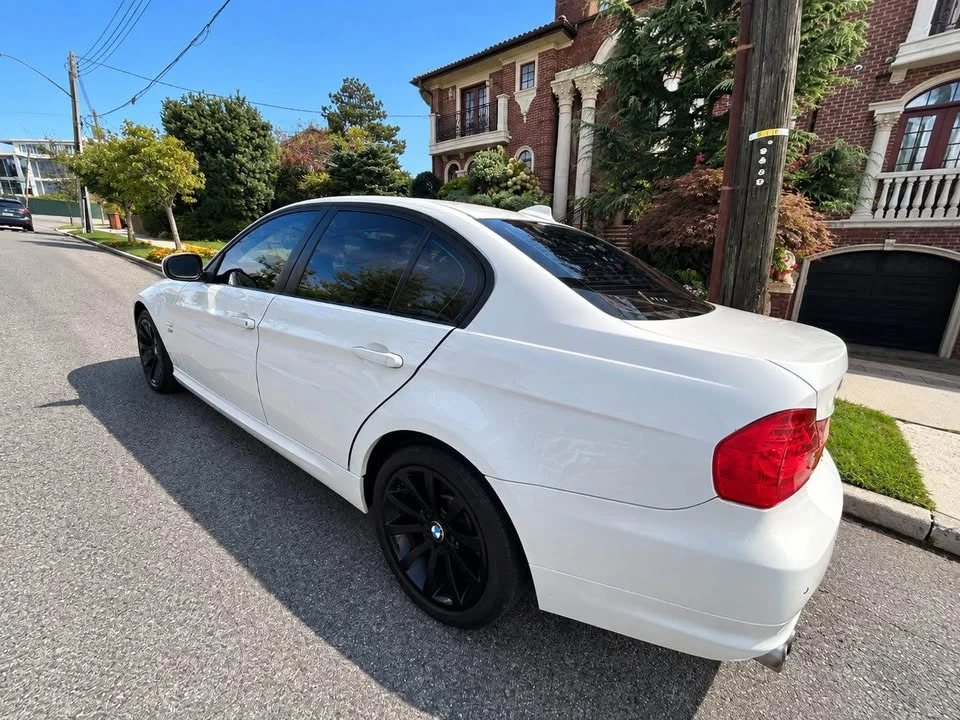 2011 BMW E90 3 Series Sedan - Image 7 of 20
