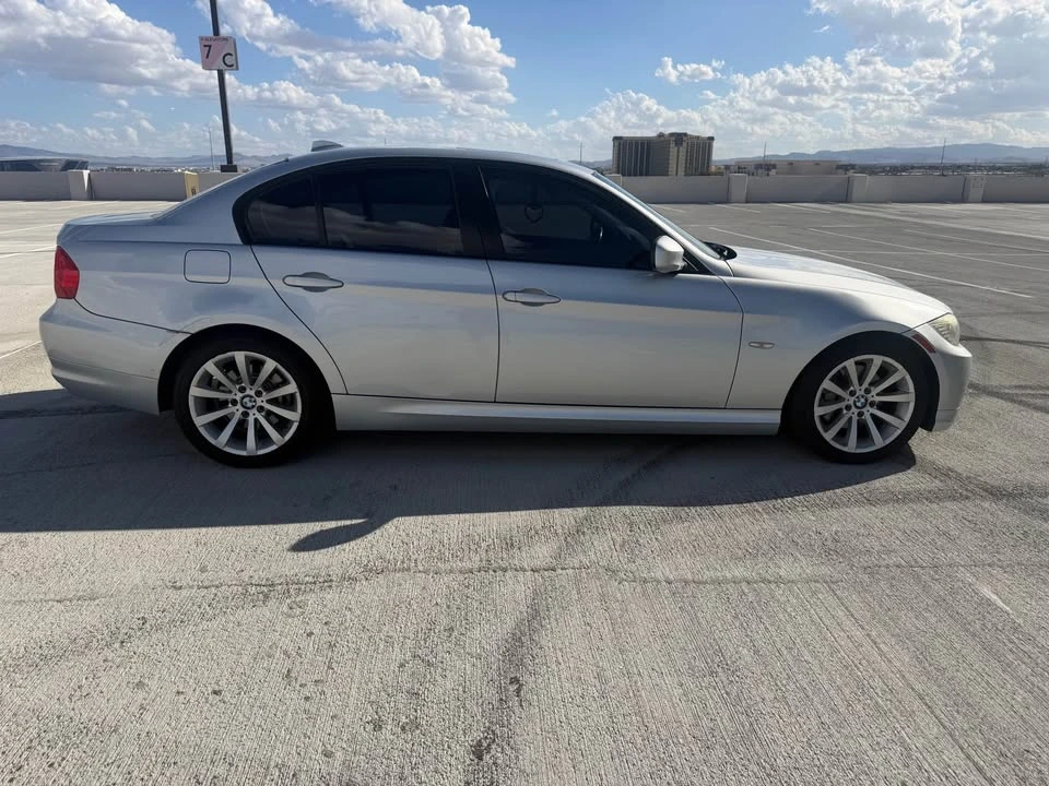 2011 BMW E90 3 Series Sedan - Image 3 of 14
