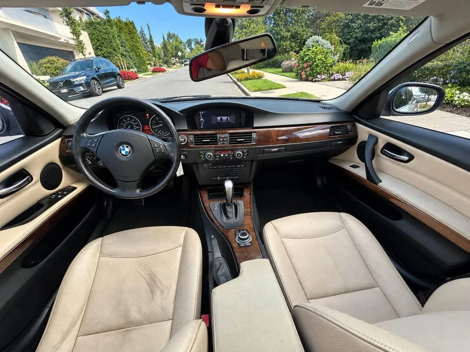 2011 BMW E90 3 Series Sedan - Image 15 of 20