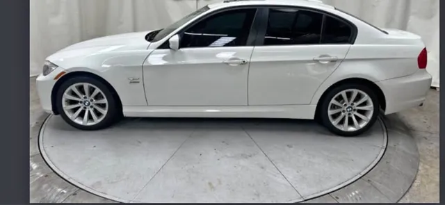 2011 BMW 3 Series 328i Sedan 4D