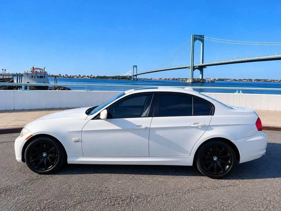 2011 BMW E90 3 Series Sedan - Image 6 of 20