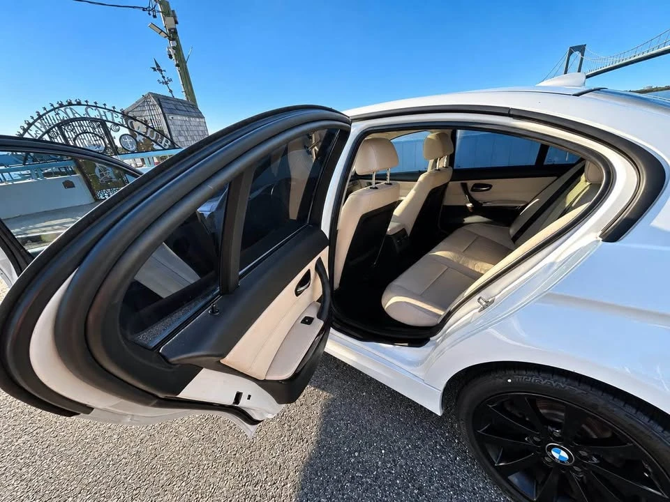 2011 BMW E90 3 Series Sedan - Image 16 of 20