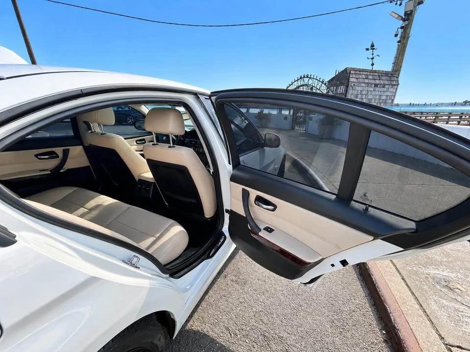 2011 BMW E90 3 Series Sedan - Image 13 of 20