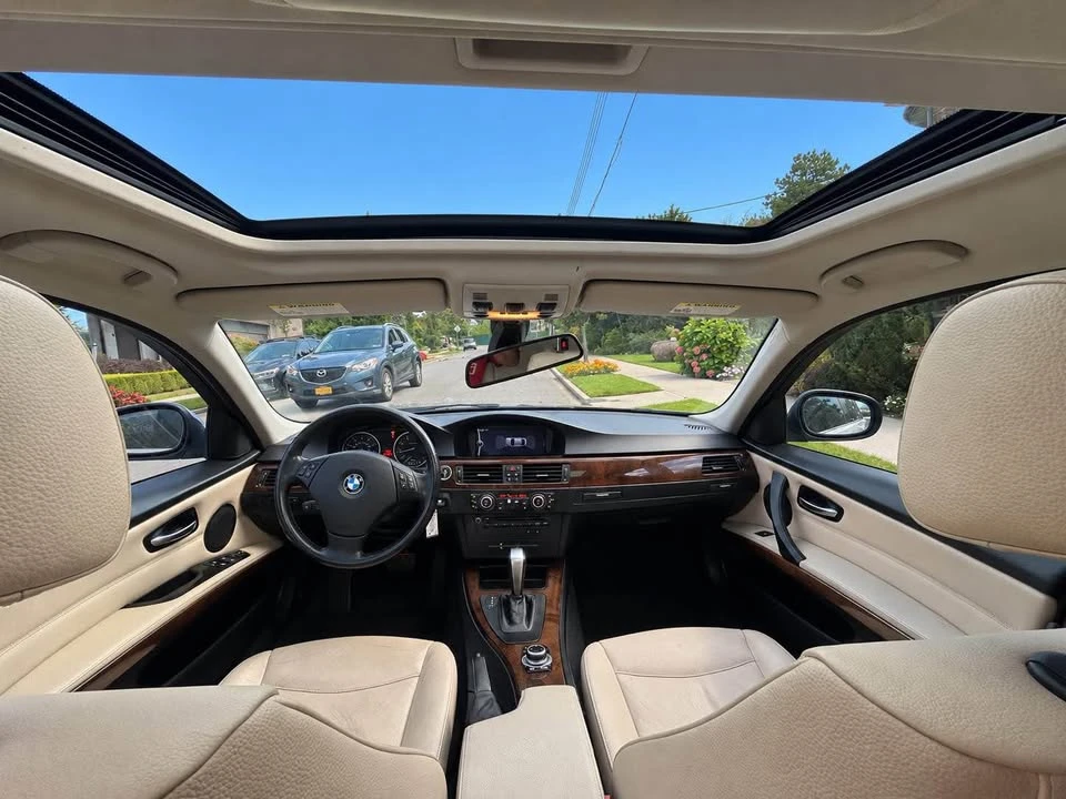 2011 BMW E90 3 Series Sedan - Image 10 of 20
