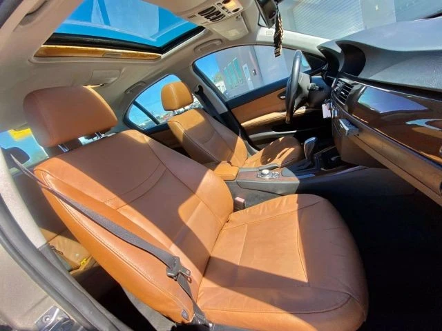 2011 BMW E90 3 Series Sedan - Image 14 of 16