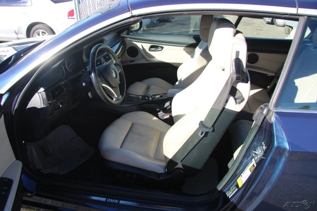 2011 BMW E90 3 Series Sedan - Image 13 of 21