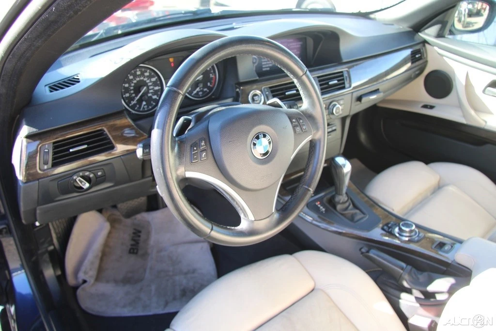 2011 BMW E90 3 Series Sedan - Image 14 of 21