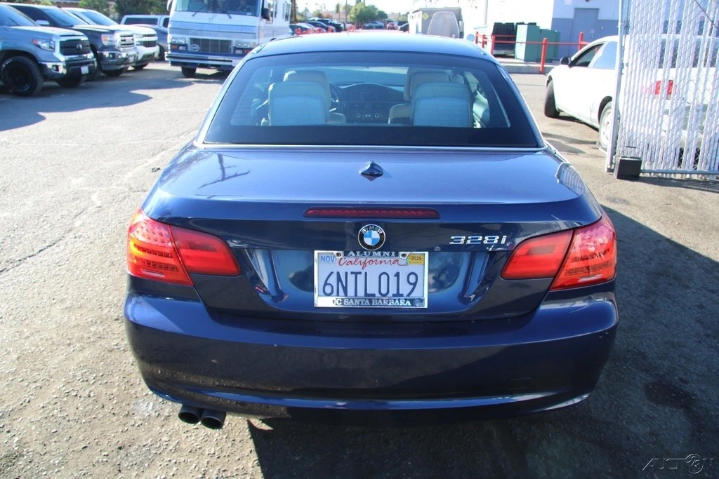 2011 BMW E90 3 Series Sedan - Image 6 of 21