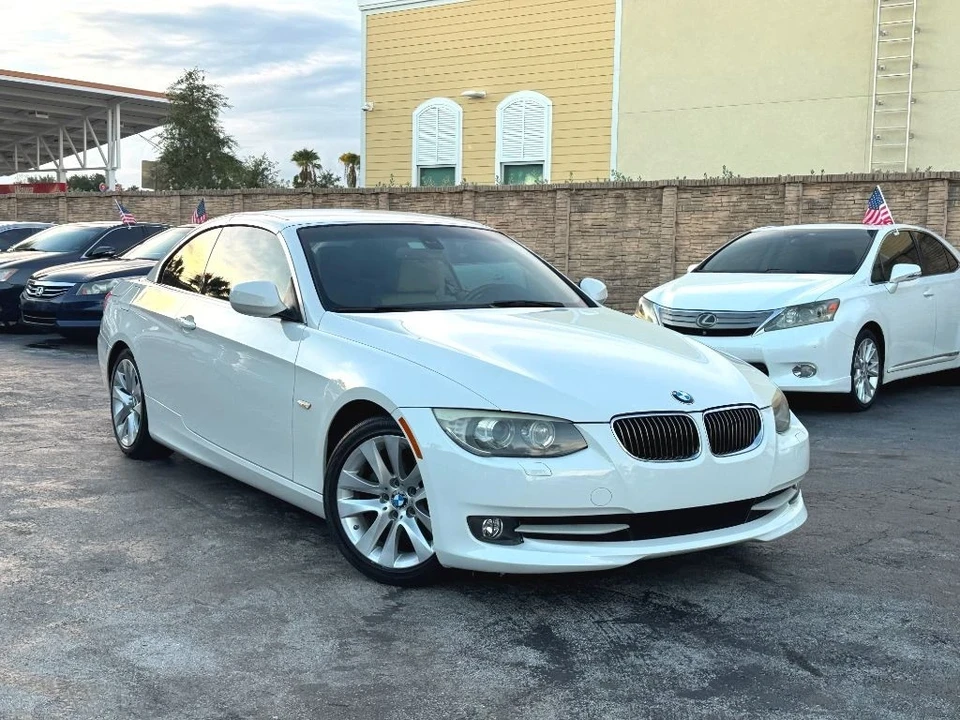 2011 BMW E90 3 Series Sedan - Image 7 of 12