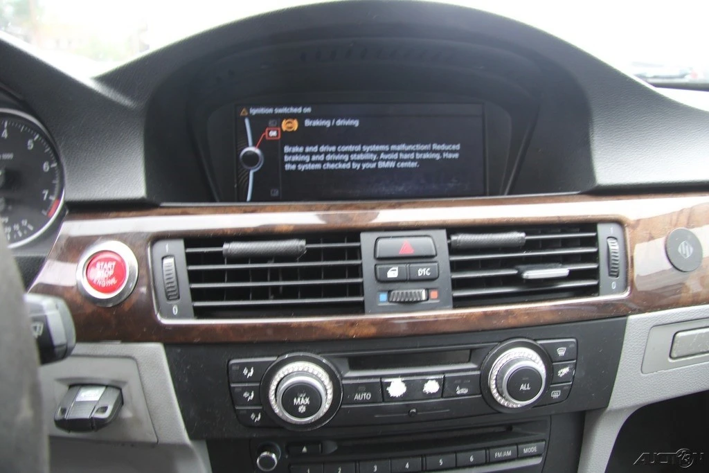 2011 BMW E90 3 Series Sedan - Image 17 of 21