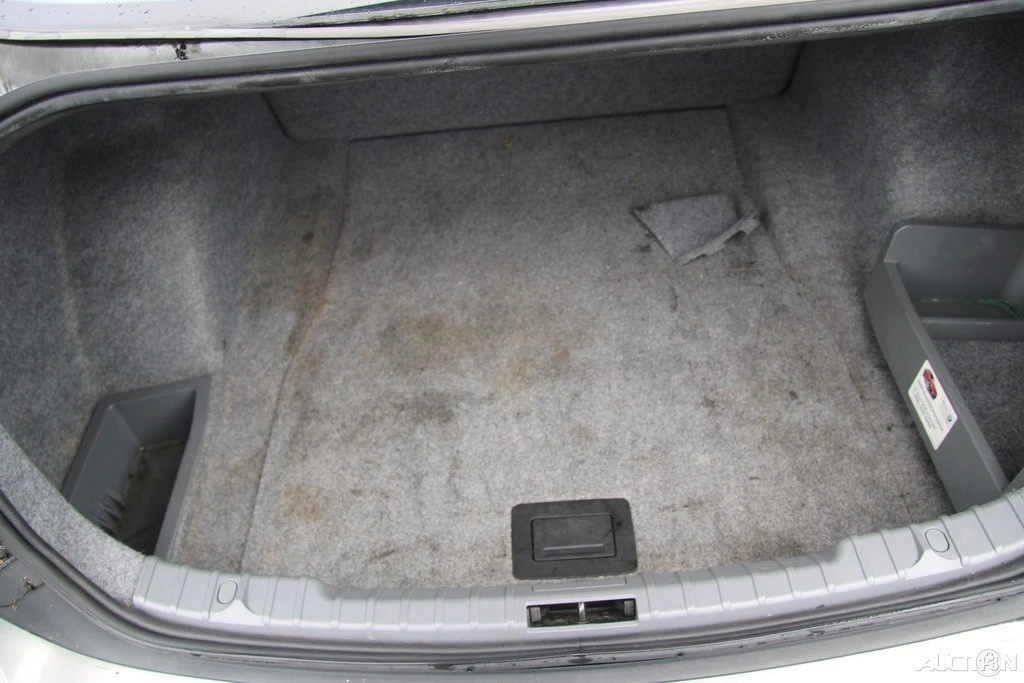 2011 BMW E90 3 Series Sedan - Image 21 of 21