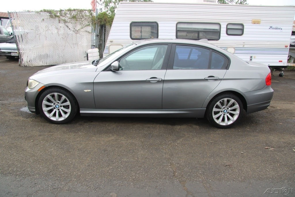 2011 BMW E90 3 Series Sedan - Image 3 of 21