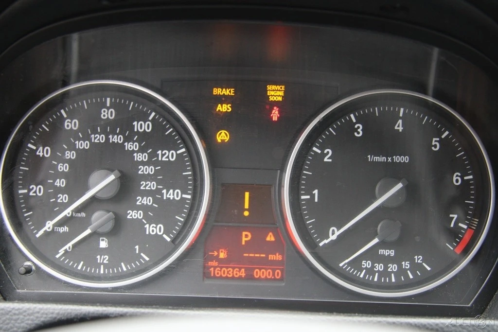 2011 BMW E90 3 Series Sedan - Image 16 of 21
