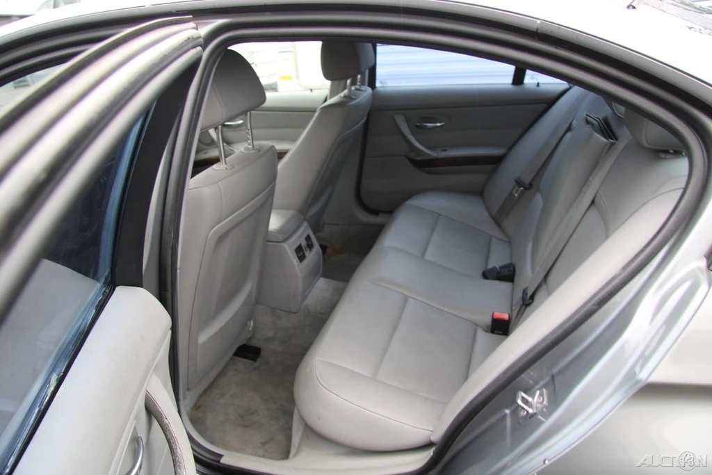 2011 BMW E90 3 Series Sedan - Image 20 of 21