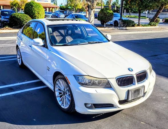 2011 BMW E90 3 Series Sedan - Image 3 of 15
