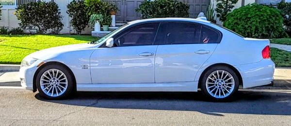 2011 BMW E90 3 Series Sedan - Image 14 of 15