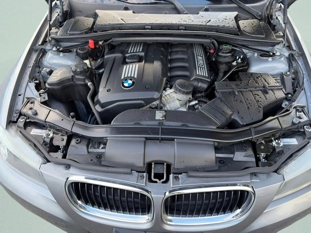 2011 BMW E90 3 Series Sedan - Image 10 of 20