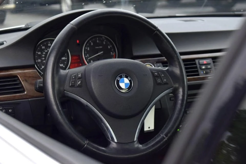 2011 BMW E92 3 Series Coupe - Image 16 of 20