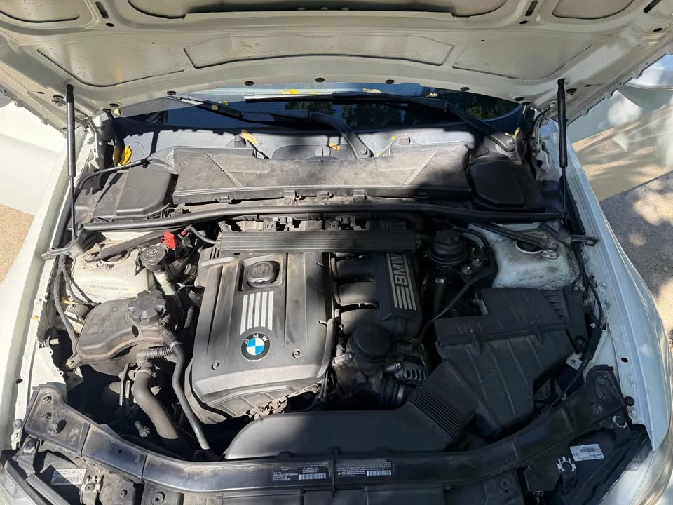 2011 BMW E90 3 Series Sedan - Image 12 of 19