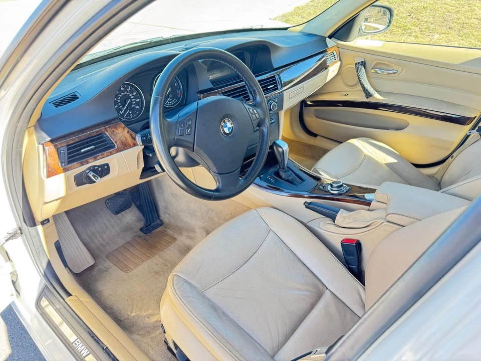2011 BMW E90 3 Series Sedan - Image 10 of 13