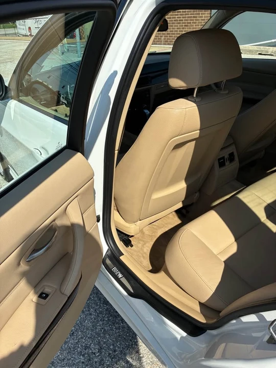 2011 BMW E90 3 Series Sedan - Image 7 of 18