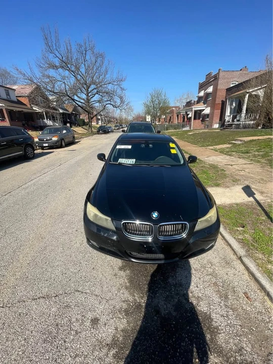 2011 BMW E90 3 Series Sedan - Image 2 of 11