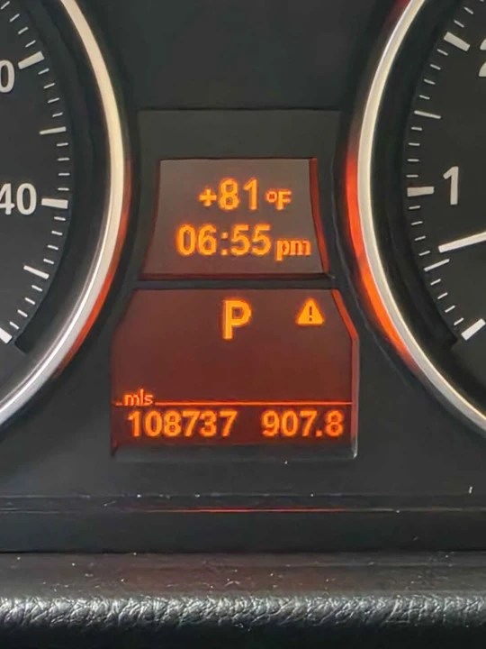 2011 BMW E90 3 Series Sedan - Image 17 of 17