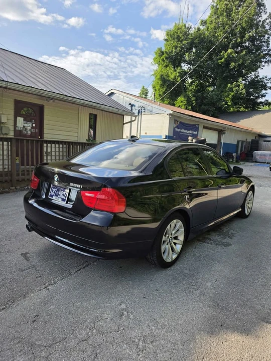 2011 BMW E90 3 Series Sedan - Image 7 of 17
