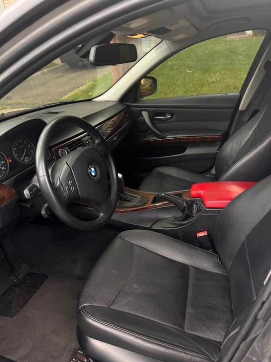 2011 BMW E90 3 Series Sedan - Image 4 of 6