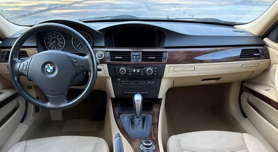 2011 BMW E90 3 Series Sedan - Image 5 of 20
