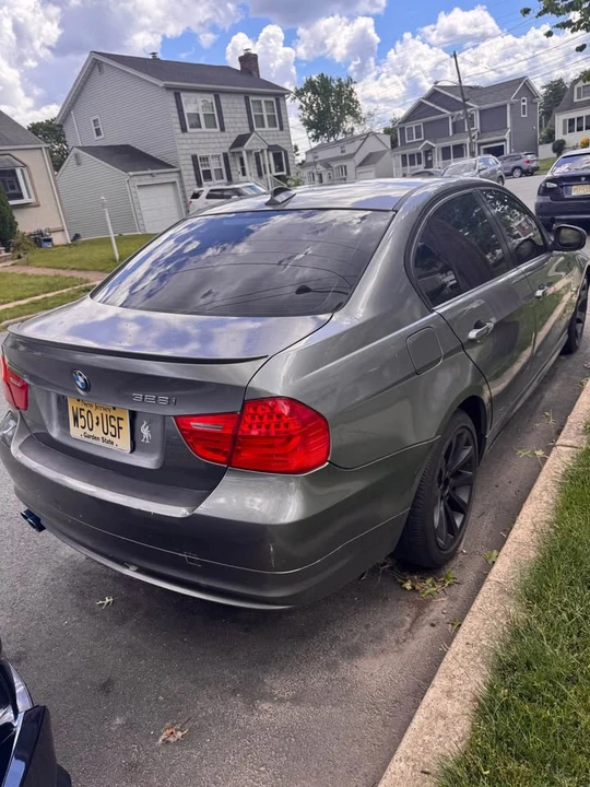 2011 BMW E90 3 Series Sedan - Image 6 of 6