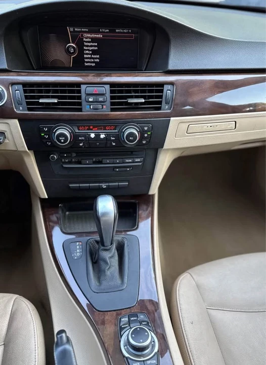 2011 BMW E90 3 Series Sedan - Image 16 of 20