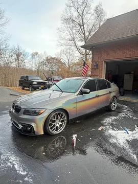 2011 BMW 3 Series 328i xDrive Sedan 4D