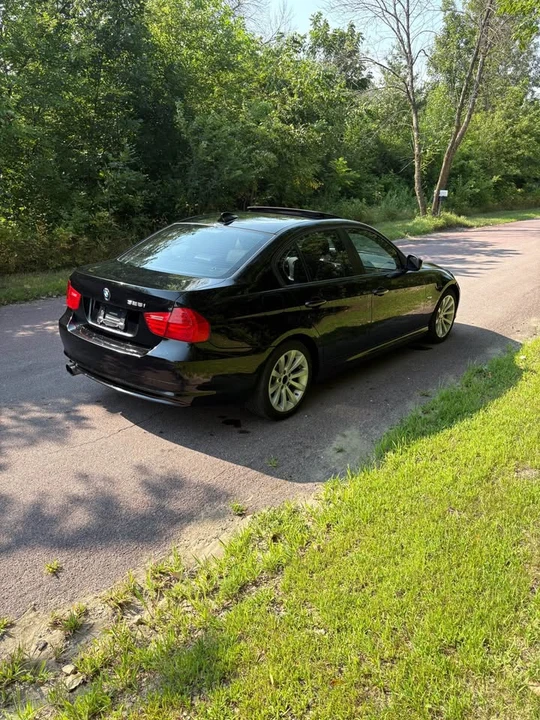 2011 BMW E90 3 Series Sedan - Image 3 of 7