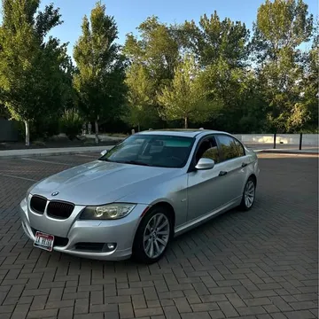 2011 BMW 3 Series 328i xDrive Sedan