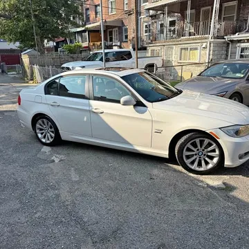 2011 BMW 3 Series 328i xDrive Sedan