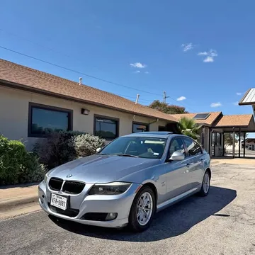 2011 BMW 3 Series 328i xDrive Sedan
