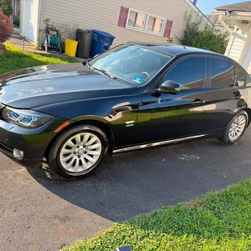 2011 BMW 3 Series 328i xDrive Sedan