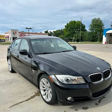 2011 BMW 3 Series 328i xDrive Sedan 4D