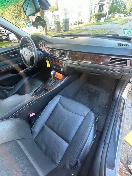 2011 BMW E90 3 Series Sedan - Image 6 of 9