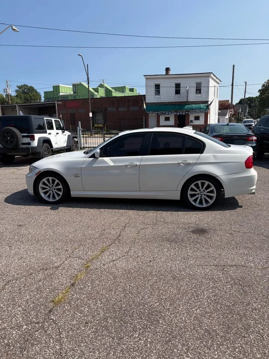 2011 BMW E90 3 Series Sedan - Image 2 of 11