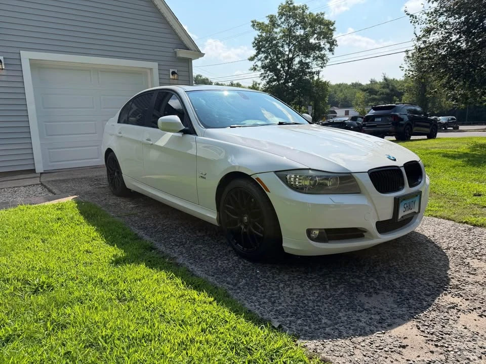 2011 BMW E90 3 Series Sedan - Image 7 of 12
